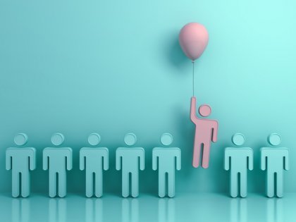 Pensamento diferente em relação ao grupo