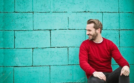 homem-sorrindo Por que há mais solteiros do que nunca?