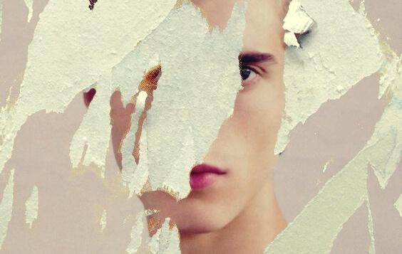 Imagem de homem com partes faltando