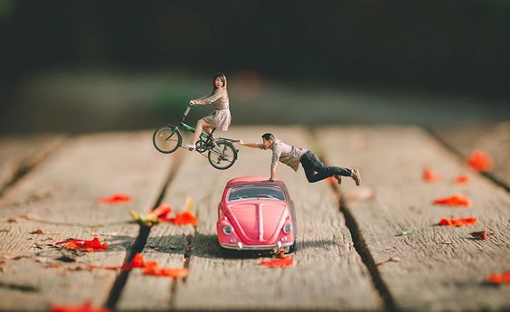 Bonecos de casal em miniatura