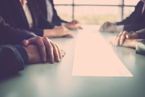 Pessoas em reunião de trabalho