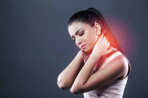 O que é e como tratar o torcicolo cervical