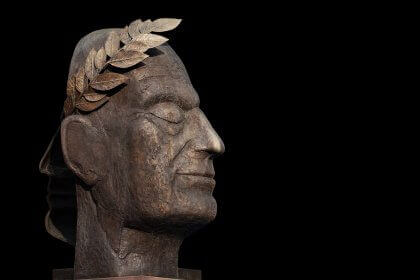 escultura-representando-egotismo Egotismo