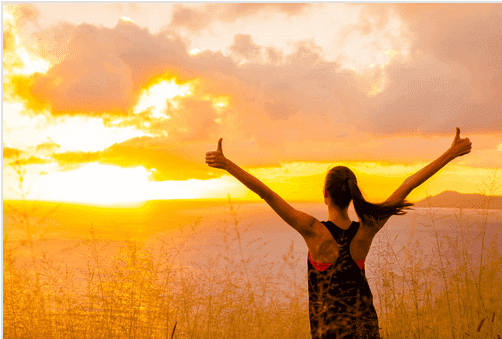 Mulher feliz por suas conquistas