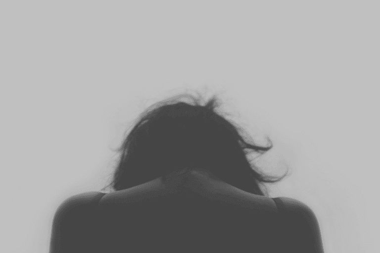 Mulher vítima de abuso