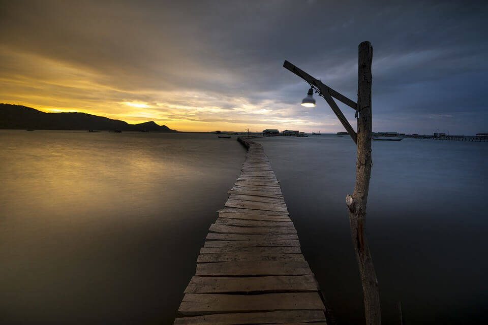 Caminho sobre o mar
