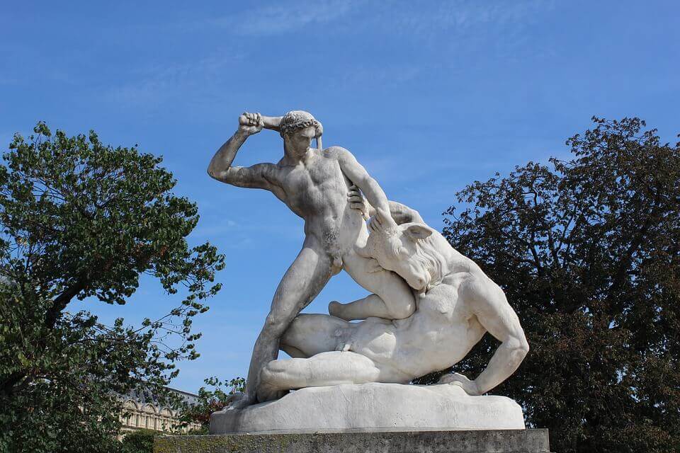 Estátua de Teseu