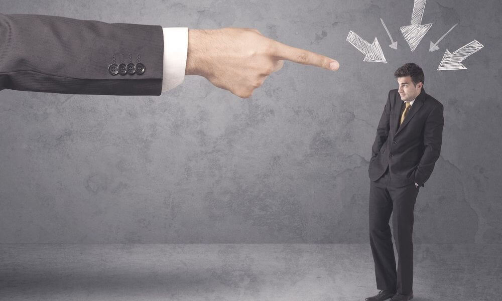 Parar de julgar os outros