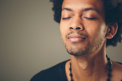 Exercícios de respiração para aliviar a ansiedade