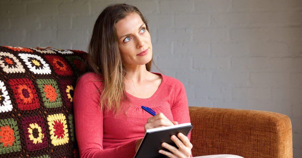 Mulher planejando seu dia