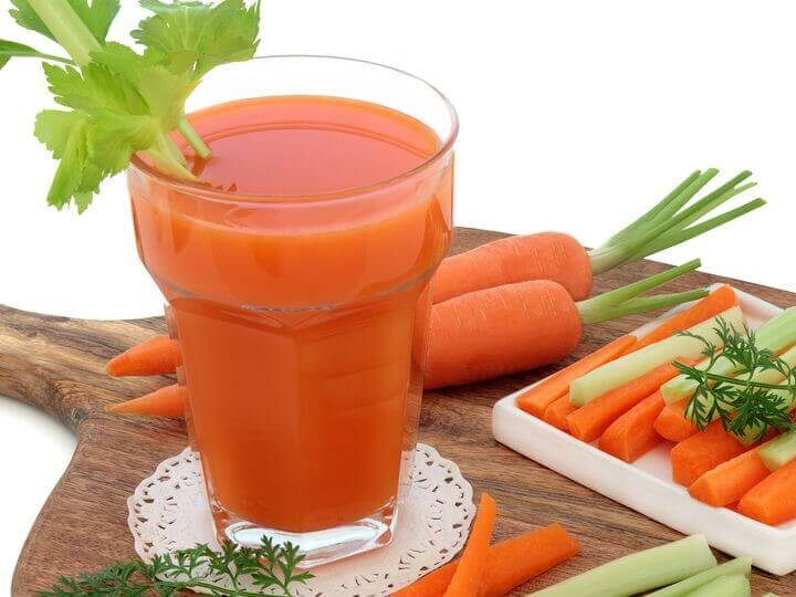 Suco de cenoura rico em betacaroteno