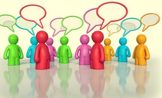 Bonecos se comunicando