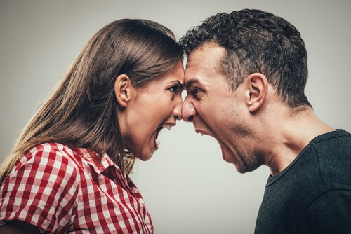 Como a psicologia explica os comportamentos agressivos?