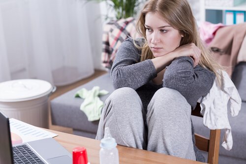 Mãe com depressão pós-parto