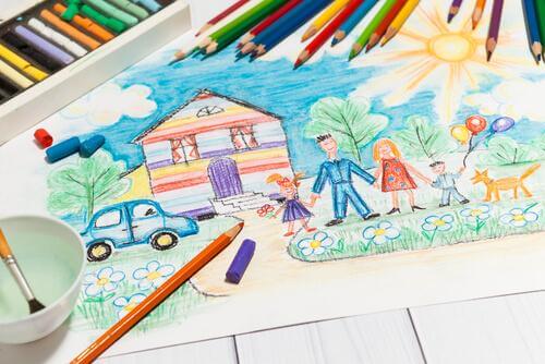 Desenho de família em sua casa