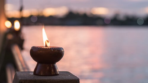 Vela em retiro de silêncio