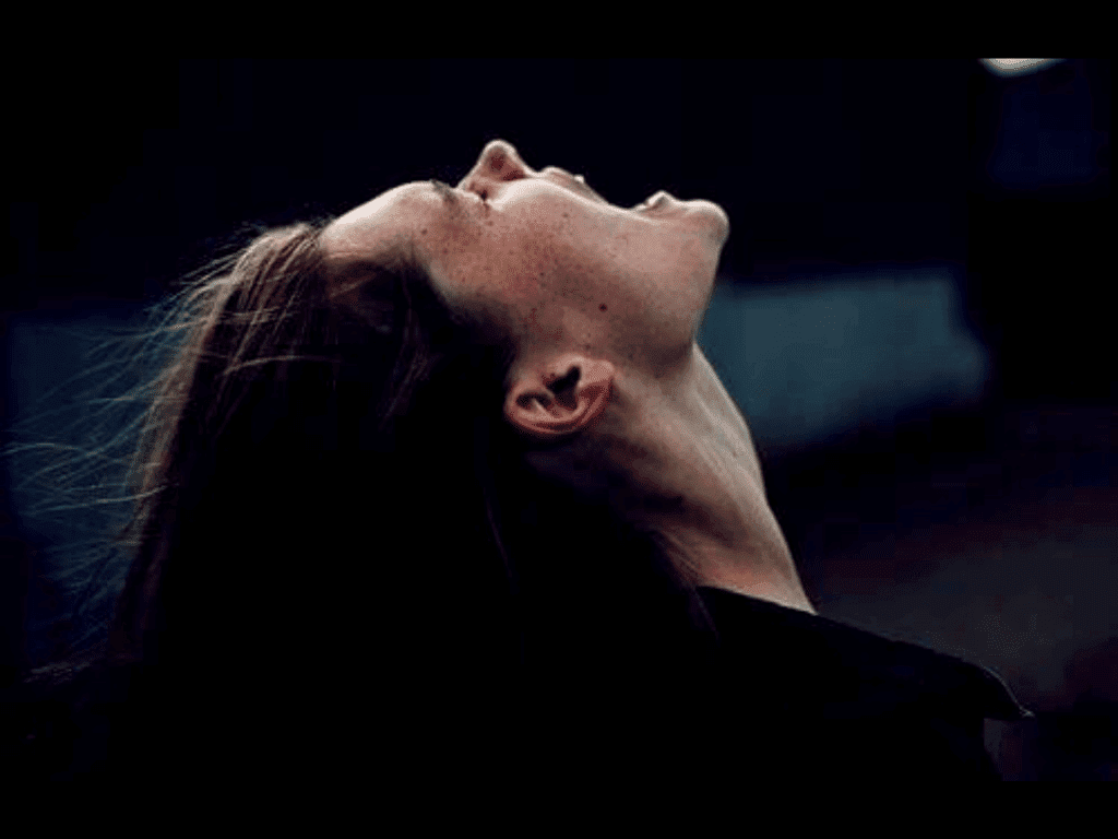 Mulher gritando