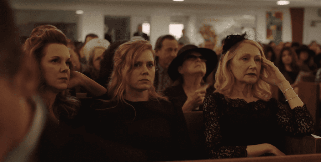 Cena da série 'Sharp Objects'