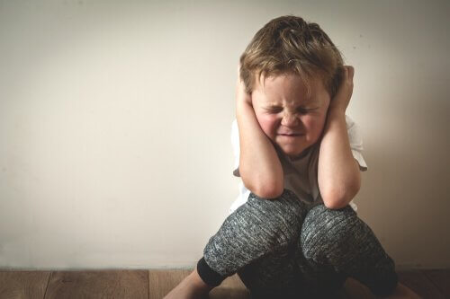 Criança com estresse tóxico