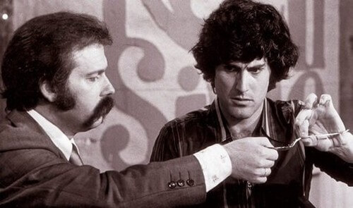 Em pouco tempo, Uri Geller se tornou uma celebridade