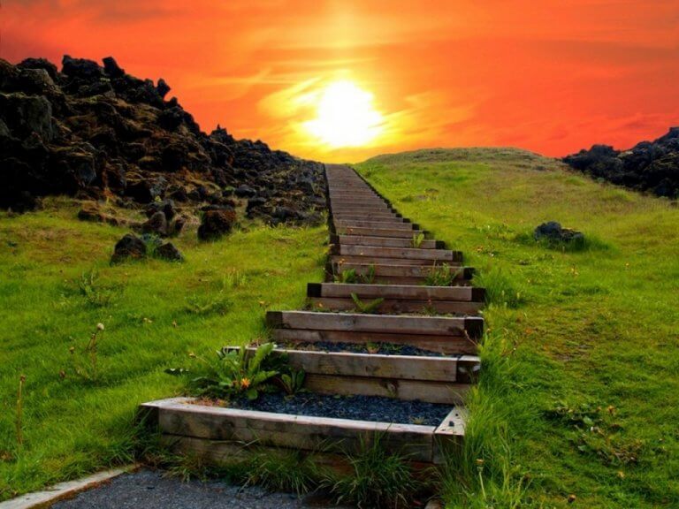 Escada rumo ao pôr do sol