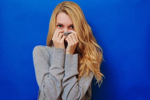 Sentir vergonha da família