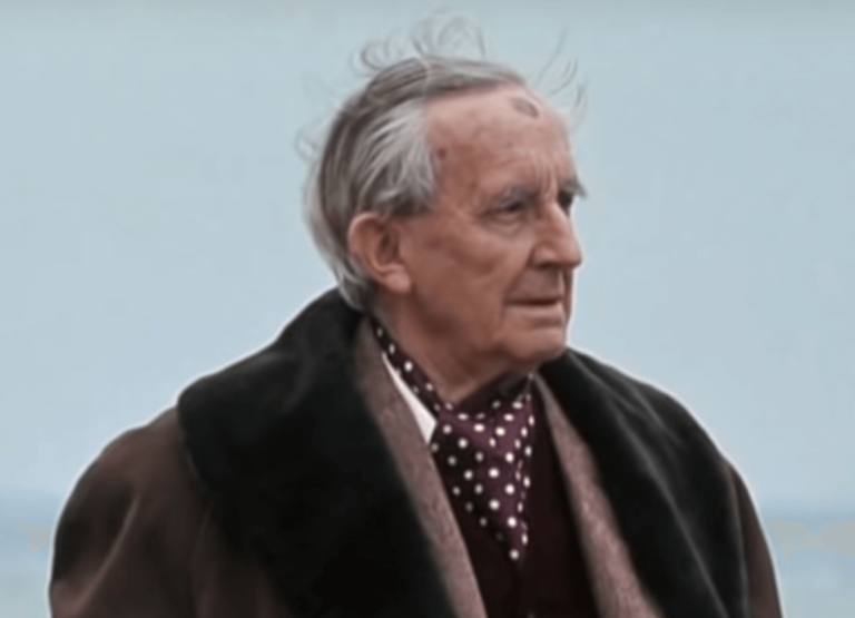 J.R.R. Tolkien, uma vida de filme