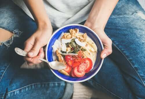 Alimentação consciente: melhore a sua relação com a comida