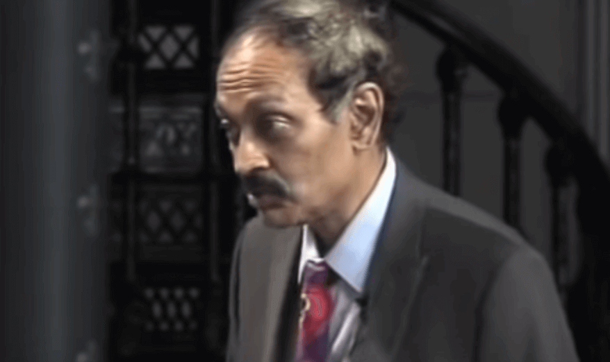 Ramachandran fazendo palestra