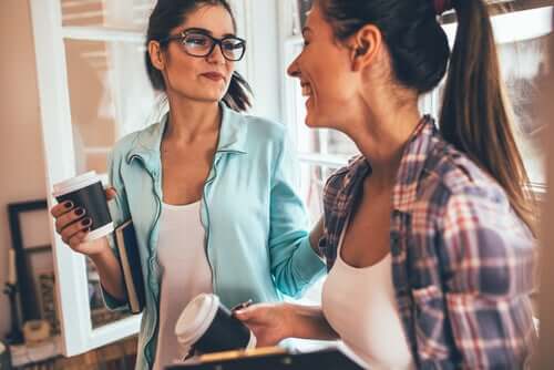 Amigas se divertindo