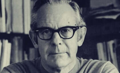 Biografia de Rollo May: o pai da psicologia existencial