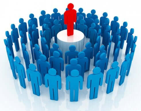 Equipe de trabalho com um líder autocrático