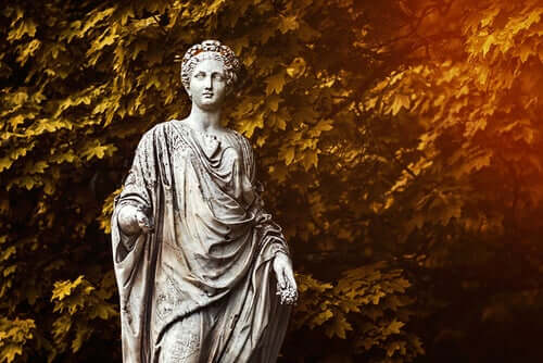 Estátua da deusa Deméter