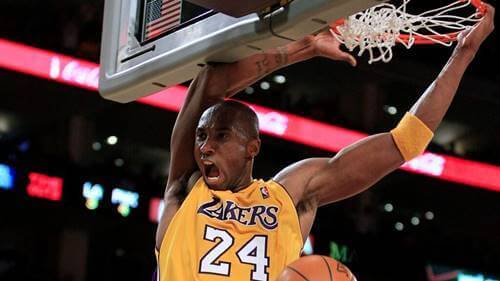 Kobe Bryant jogando
