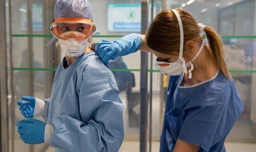 Os profissionais de saúde precisam de atendimento psicológico