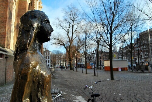 Estátua de Anne Frank