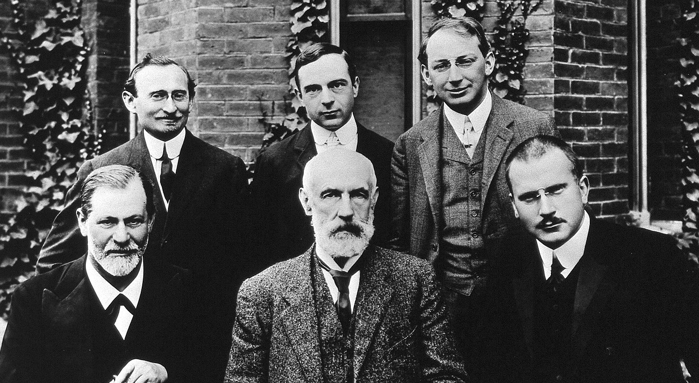 Como começou a controvérsia entre Freud e Jung?