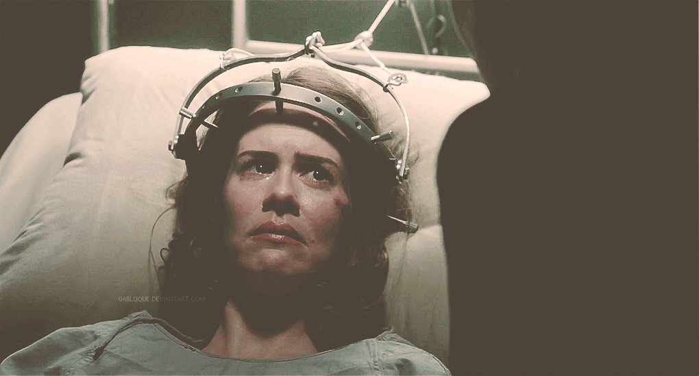 American Horror Story: Asylum, a descida ao inferno