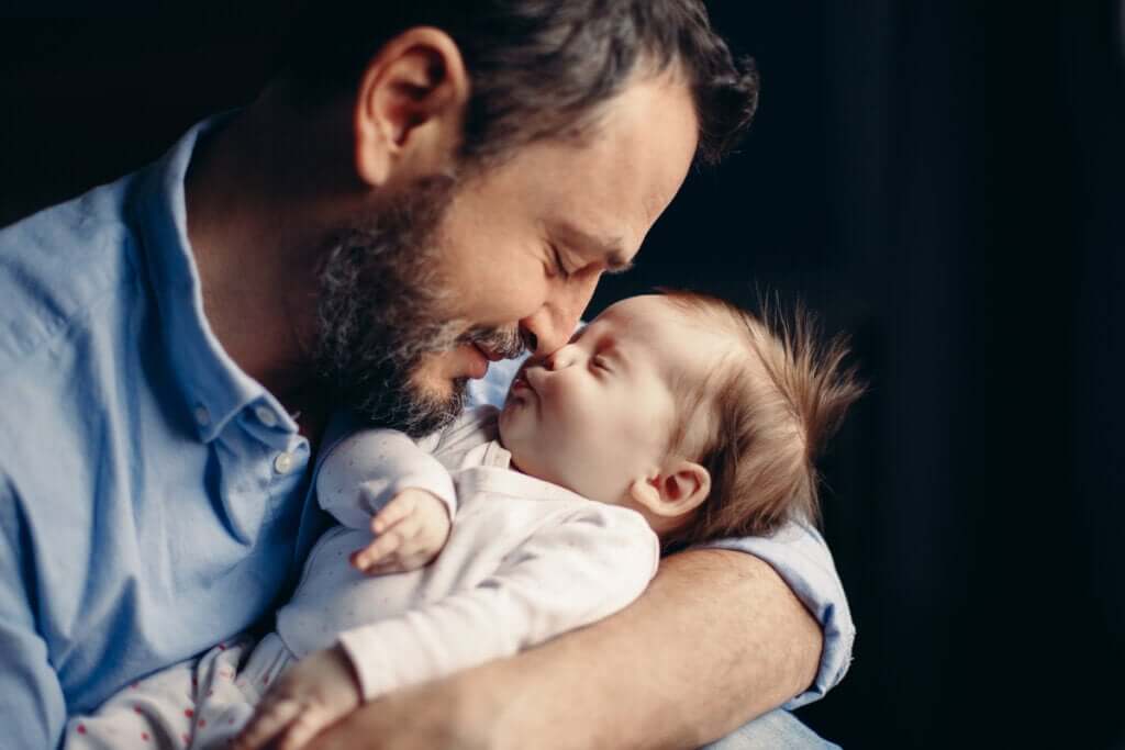 Ser pai provoca uma mudança hormonal