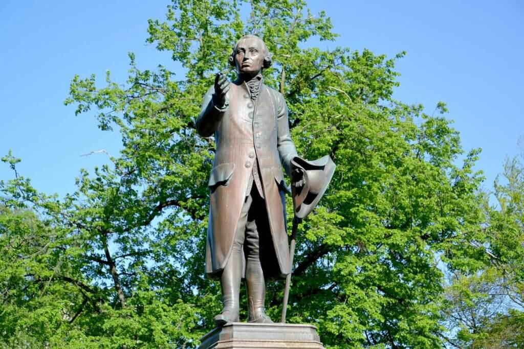 Estátua de Kant