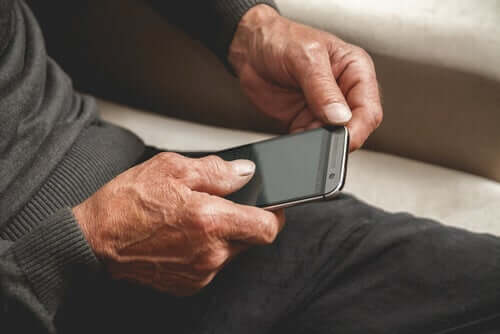 O Alzheimer e o uso de aplicativos móveis