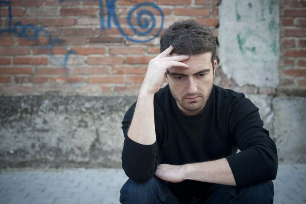 Diferenças entre ser associal e antissocial