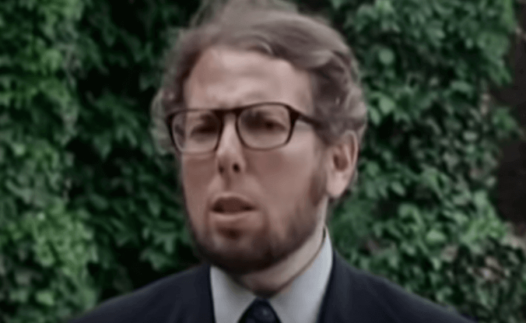 Biografia de Stanley Milgram e o seu experimento sobre a obediência e a autoridade
