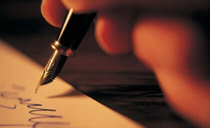 Notas de agradecimento escritas à mão: o poder do detalhe