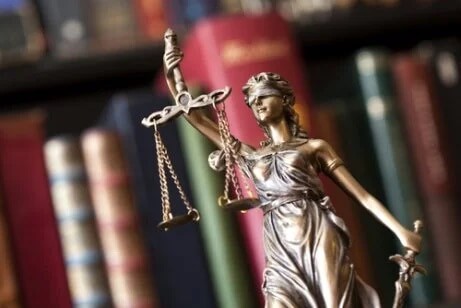 Estátua da justiça