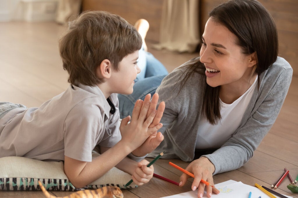No desenvolvimento cognitivo, o nível acadêmico da mãe e o trabalho do pai pesam mais