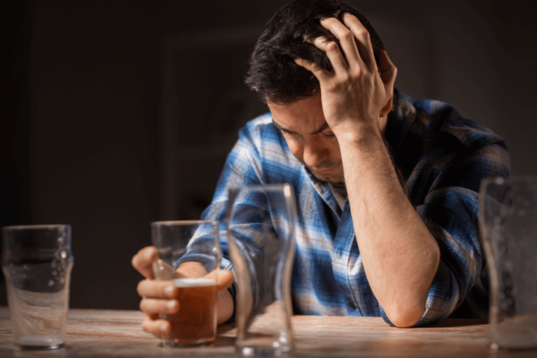 O que é drunkorexia?