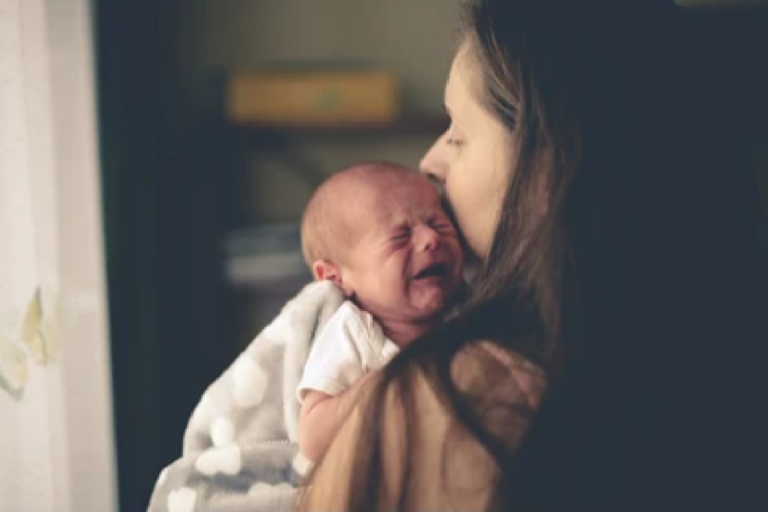 Como acalmar bebês chorando, de acordo com a ciência